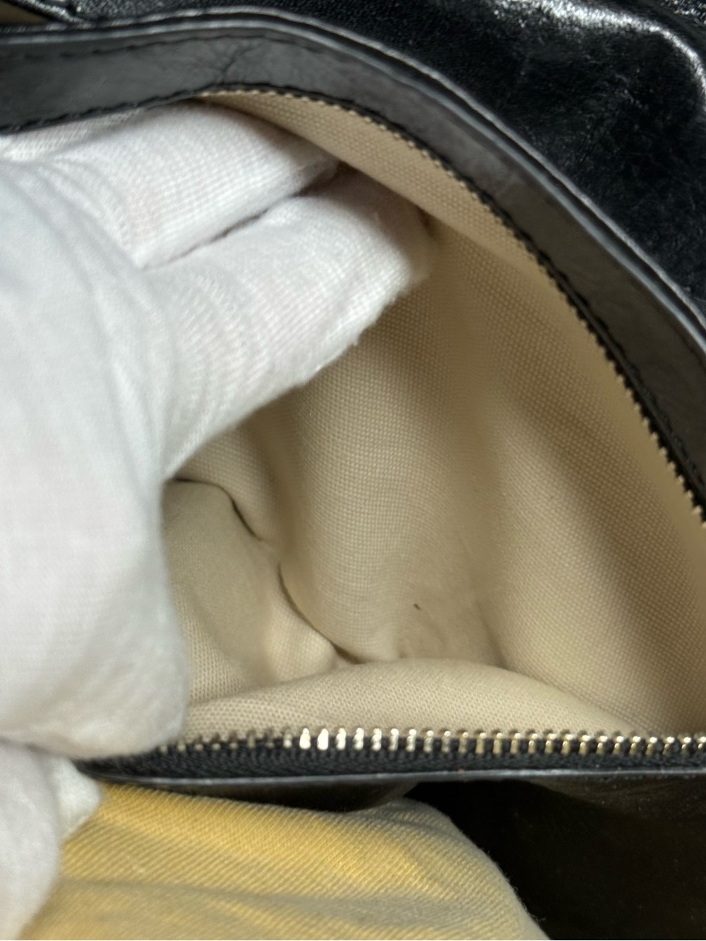 Tory Burch Black Leather Shoulder Bag with Silver Logo and Chain - Picture 7 of 7